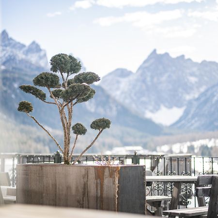 Berghotel - Sexten Exterior photo